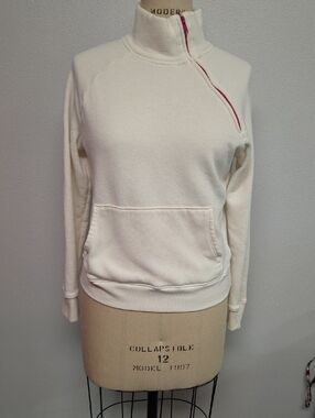 Peloton Cream Side-Zip Pullover with Pink Zip Accent
